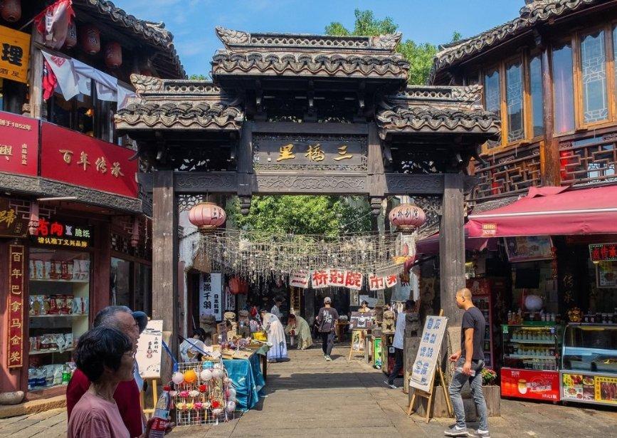 信用卡没有用,为什么还要还款一百元呢?- 专业有问必答平台